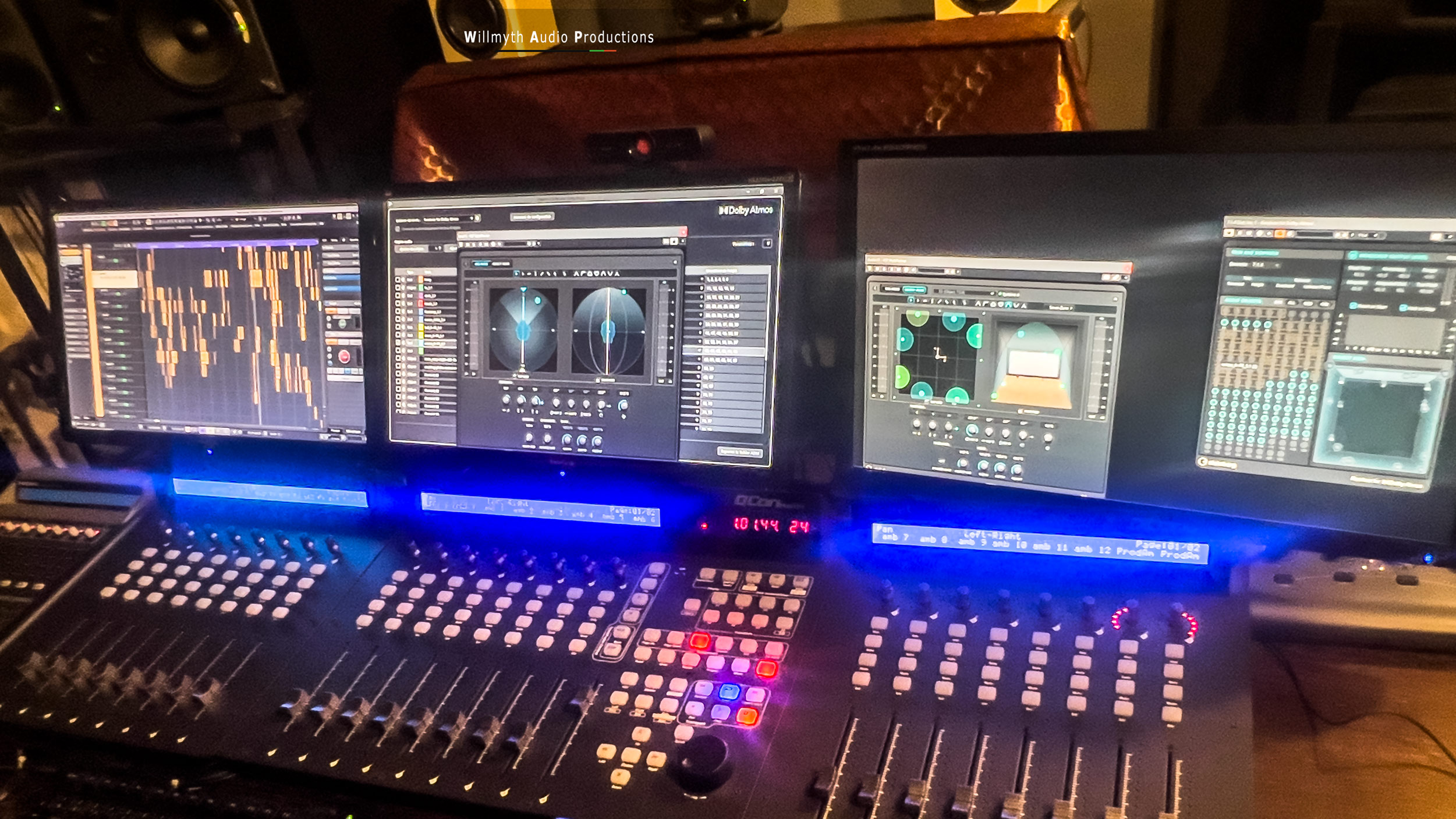 Console de mixage et écrans